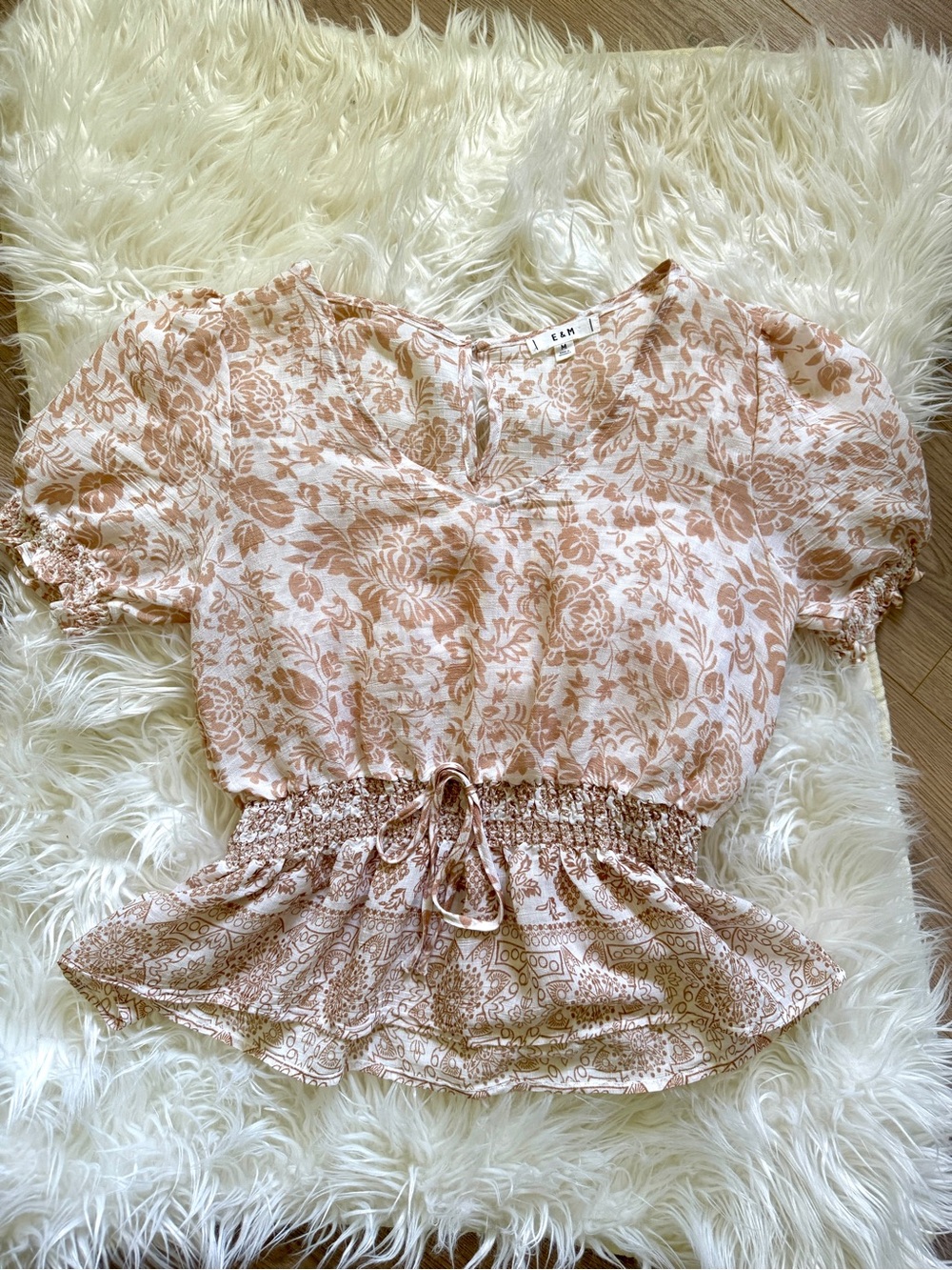 Coquette Girl Floral Puff Sleeve Smocked Peplum Blouse in Cream and Tan